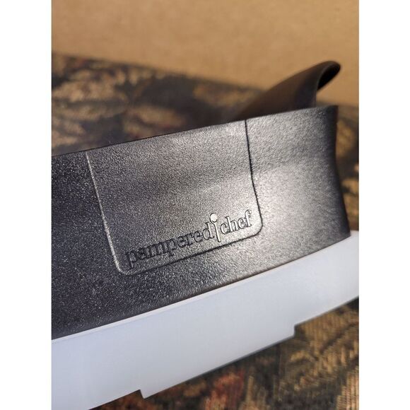 Pampered Chef Quick Slicer - Picture 2 of 4